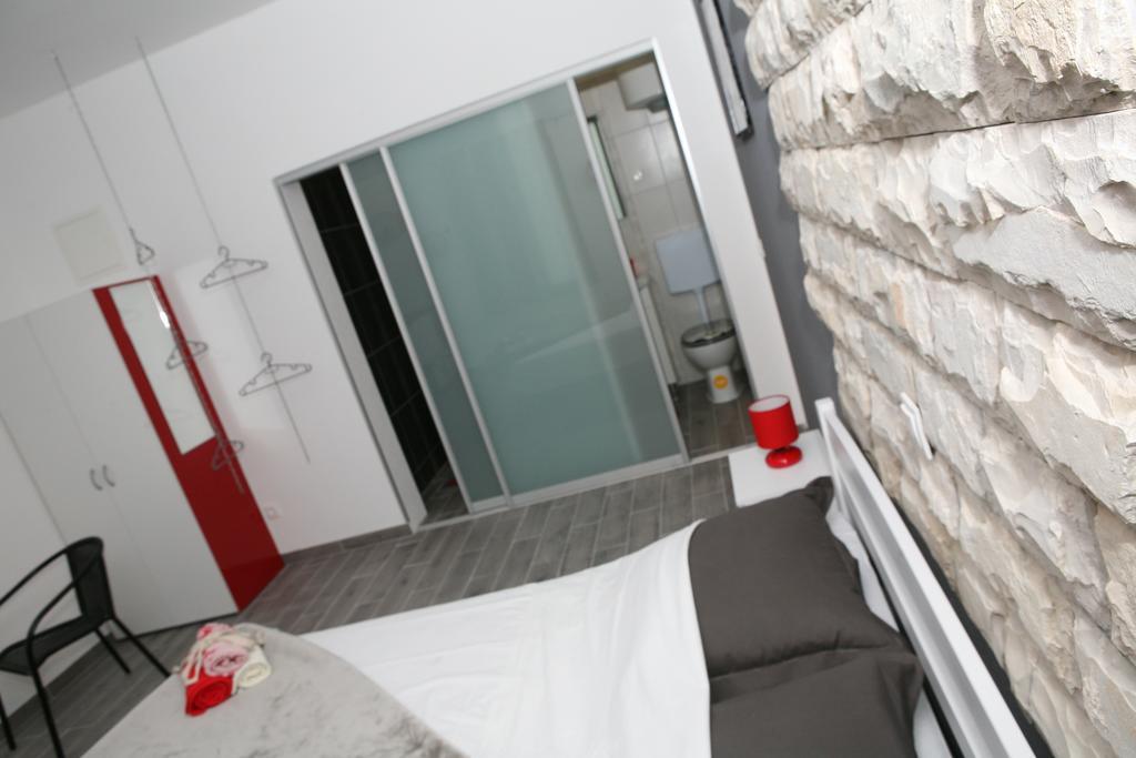 Apartments & Room Dijana Trogir Habitación foto